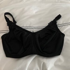 NWOT Dominique everyday seamless minimizer bra
